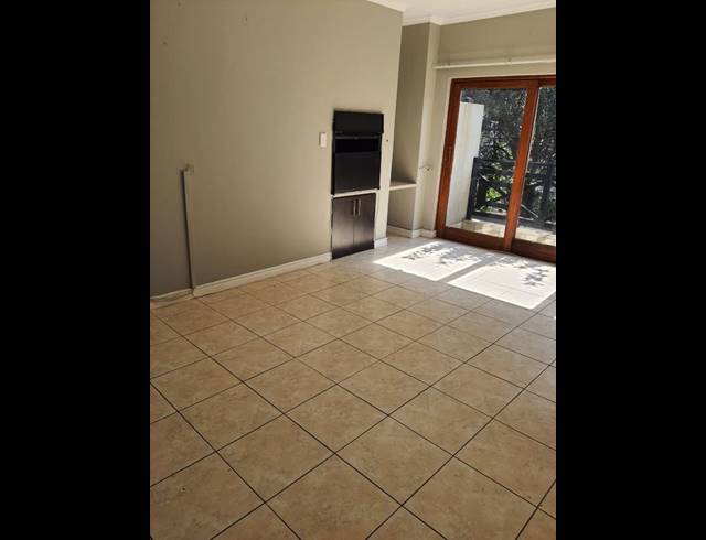 2 BEDROOM APARTMENT FOR SALE IN PRETORIUSPARK